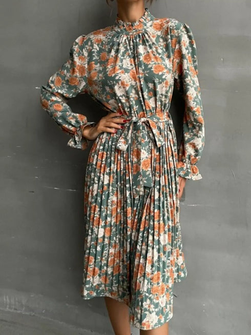 floral-print-long-sleeve-pleated-midi-dress-OhSoStyled-Sophia's-Style-1