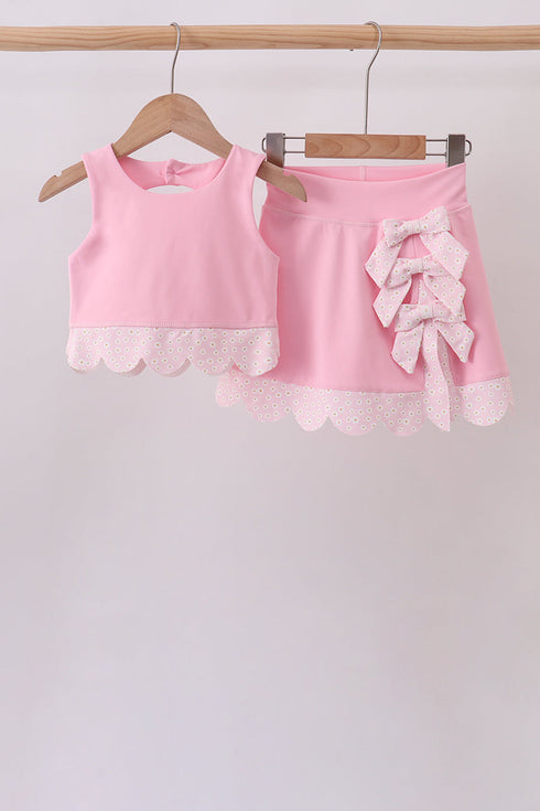 Pink scalloped active skorts set