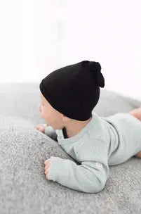 swaddle-blanket-and-hat-set-black-Sophia's Style-5