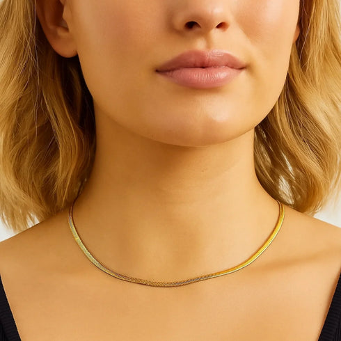 the-eliana-gold-snake-chain-necklace-Sophia's Style-4