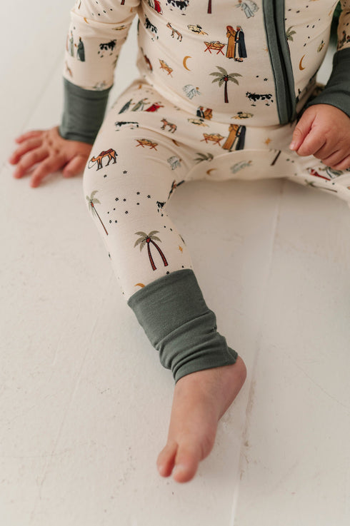 long-sleeve-zip-romper-in-nativity-baby-sprouts-sophias-style-3