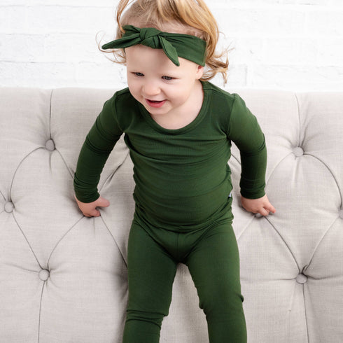 emerald-long-sleeve-pjs Big Dreams Little Jammie Session Sophia's Style-5