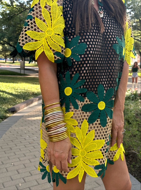 lulu-short-sleeve-mini-caftan-daffodil Sophia's Style-3