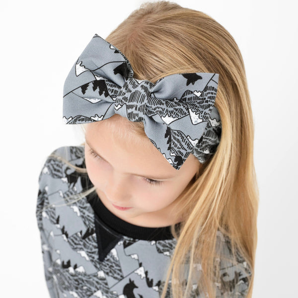 howling-hills-mountain-bow Big Dreams Little Jammie Session Sophia's Style-1