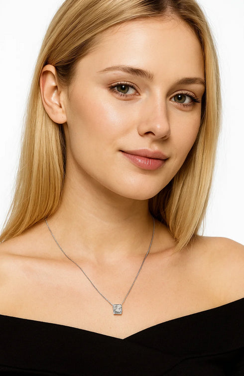 evelyn-zirconia-heart-pendant-necklace-Sophia's Style-2