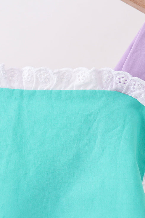 Green ribbon ruffle bow bubble
