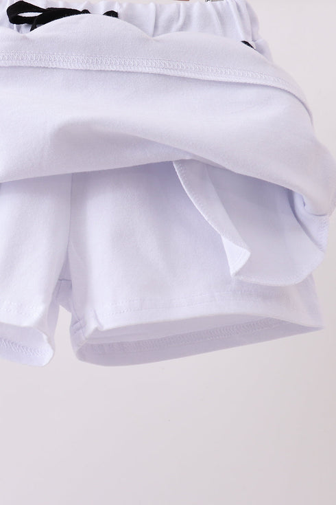Snow white scallop hem bow skort