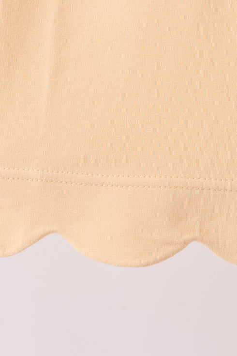 buttercup-scalloped-bow-dress-abby-evie-sophias-style-3