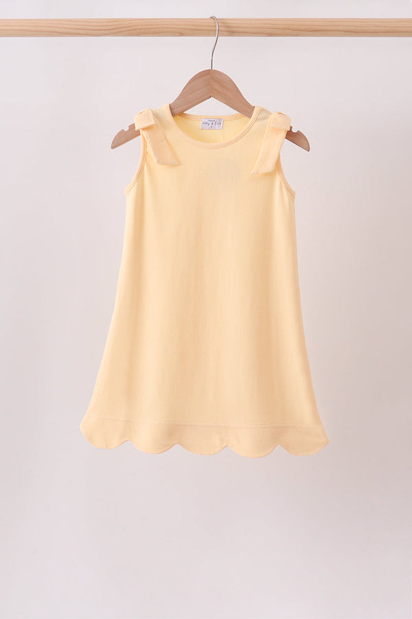 buttercup-scalloped-bow-dress-abby-evie-sophias-styleDress-1