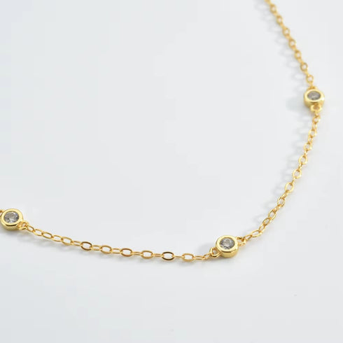 cosmic-halo-bezel-classic-cubic-zirconia-bracelet-Sophia's Style-9