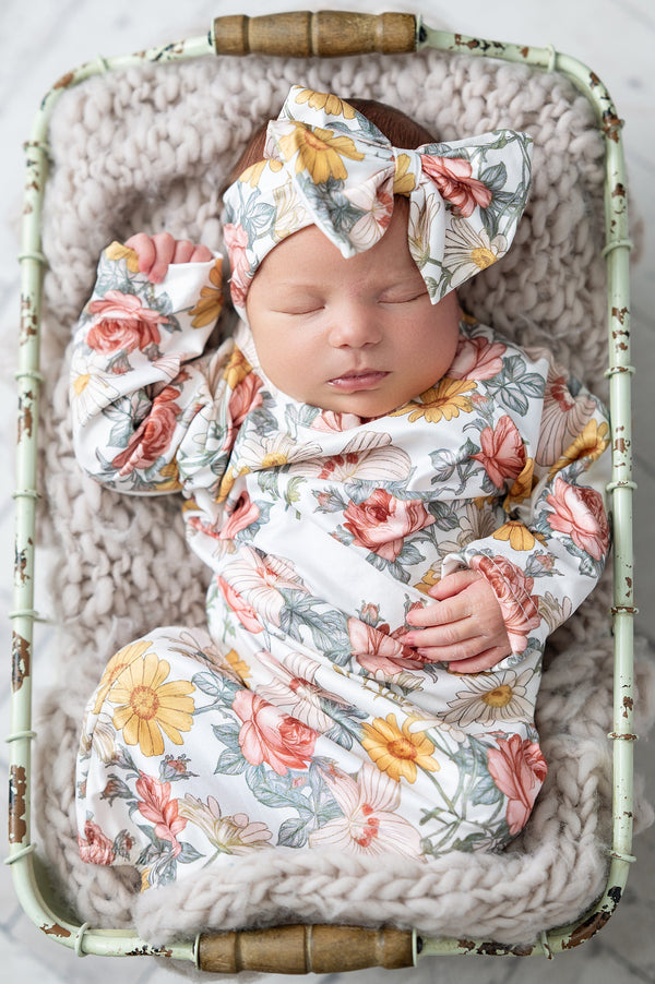 botanical-ecru-baby-gown-adorable-sweetness-sophias-styleBaby Sets-1