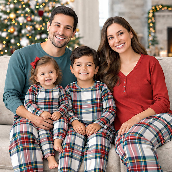 christmas-plaid-family-matching-soft-bamboo-pajamas-sophias-styleFamily Matching Pajamas-1