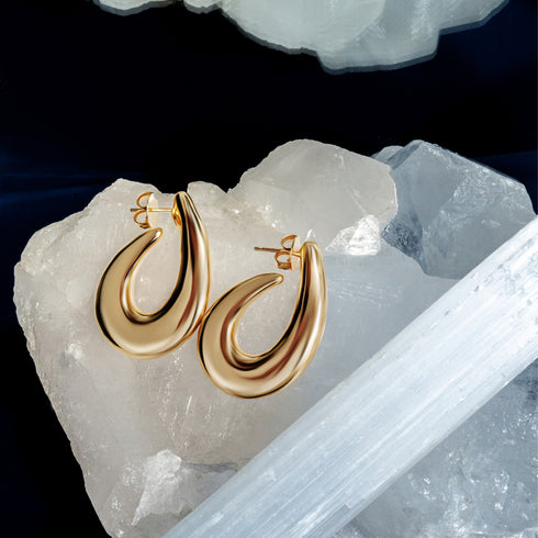clara-gold-hoops-Sophia's StyleEarrings-1