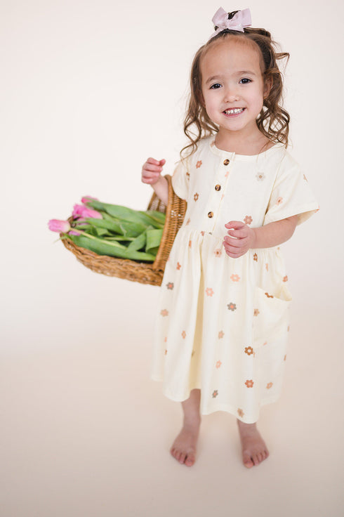 Button Twirl Dress - Creamy Floral