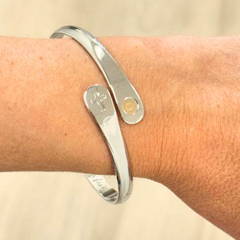 cross-bracelets-faith-bracelets-engraved-bracelets-let-your-faith-be-bigger-than-your-fear-Sophia's Style-18