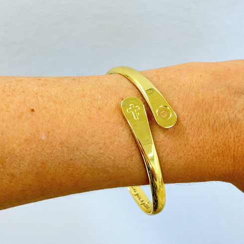 cross-bracelets-faith-bracelets-engraved-bracelets-let-your-faith-be-bigger-than-your-fear-Sophia's Style-19