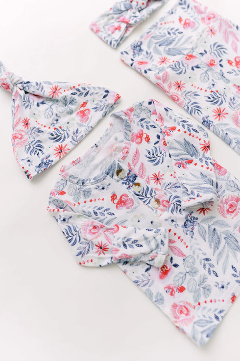 newborn-outfit-baby-outfit-baby-girl-coming-home-outfit-bloom-Sophia's Style-10