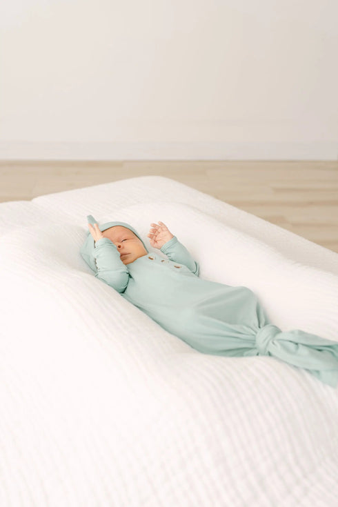 knotted-baby-gown-hat-set-mint-newborn-3-months-Sophia's Style-9