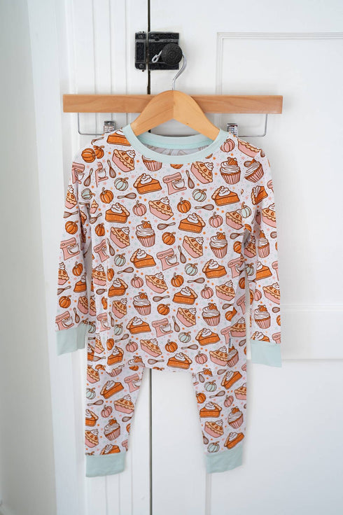 holiday-baking-two-piece-set-Sophia's Style-6