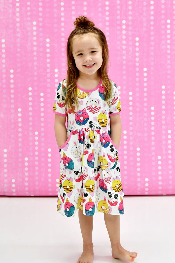 animal-donuts-short-sleeve-milk-silk-dress Great Lakes kids - Sophia's Style-1
