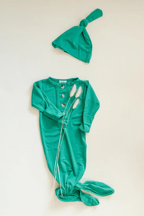 knotted-baby-gown-set-holiday-green-newborn-3-months-Sophia's Style-3
