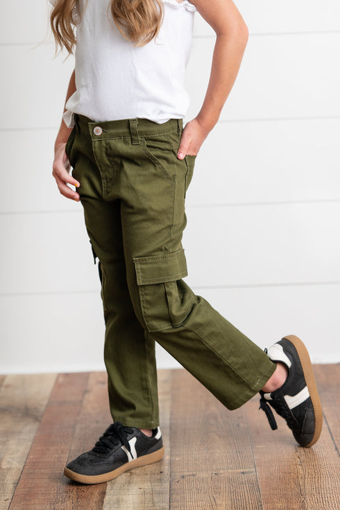 olive-green-cargo-denim-pants-oopsie-daisy-sophias-style-7