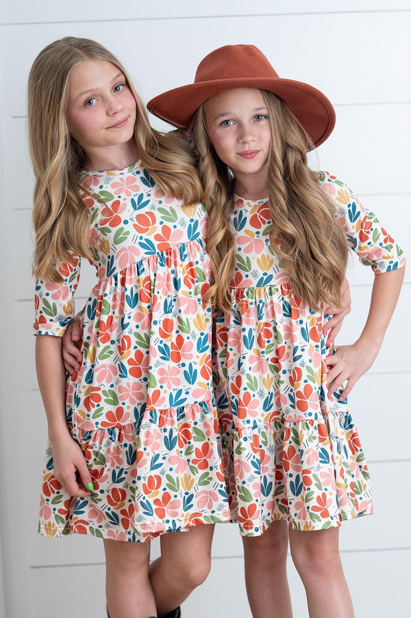 emmy-mod-floral-dress-oopsie-daisy-sophias-styleDresses-1