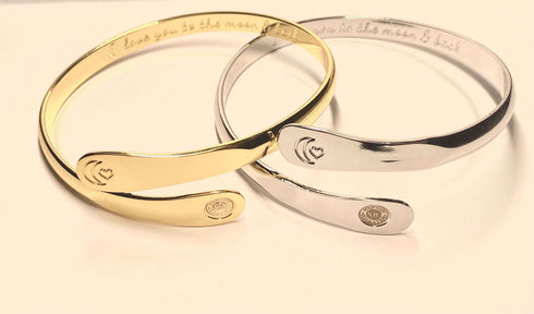 engraved-i-love-you-to-the-moon-and-back-bracelet-moon-and-heart-bracelets-Sophia's Style-10