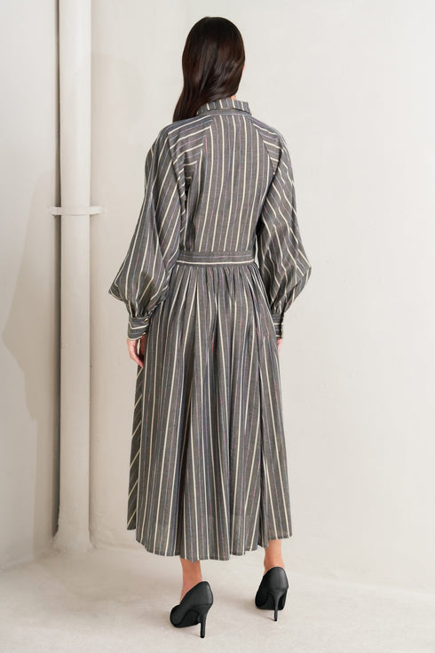 what-i-feel-woven-midi-dress-2-Flying-Tomato-Sophia's Style-4