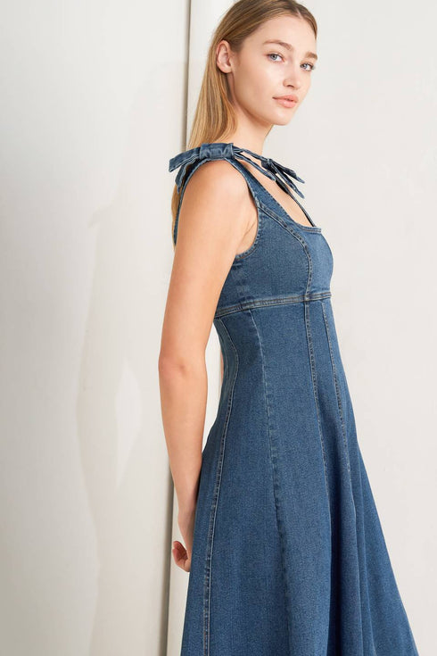 just-my-type-denim-midi-dress-Flying-Tomato-Sophia's Style-5