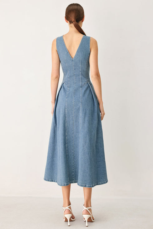 sweetheart-v-neck-denim-midi-dress-flying-tomato-sophias-style-2