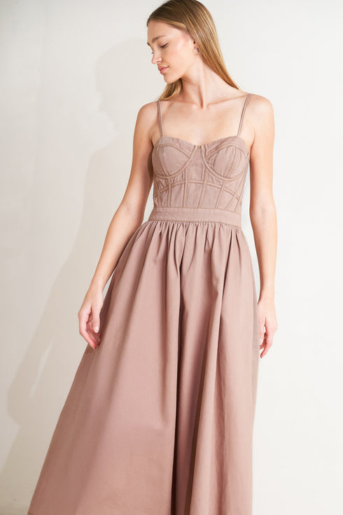 understated-glam-woven-twill-midi-dress-sophias-style-4
