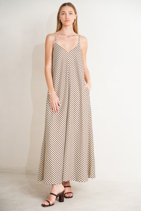seaside-silhouette-woven-midi-dress-sophias-style-3