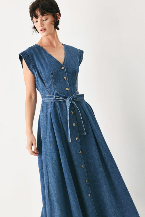 daydream-denim-midi-dress-sophias-style-7