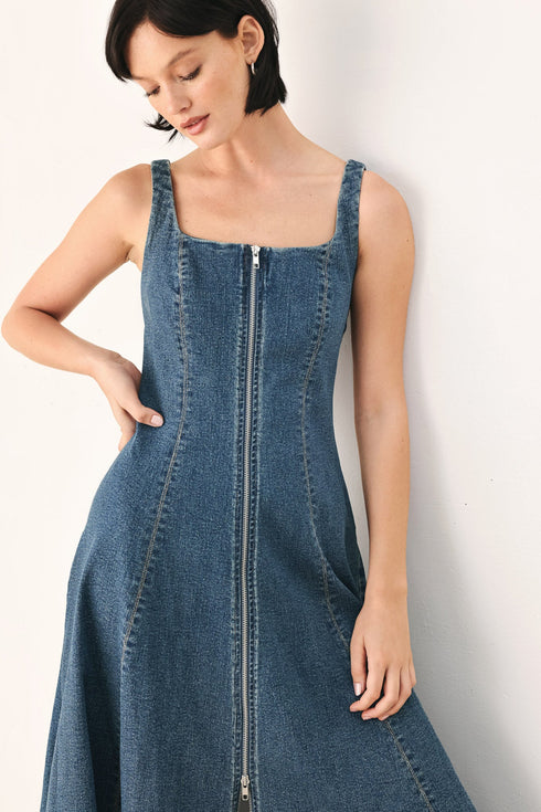 blue-horizon-zip-front-denim-midi-dress-flying-tomato-sophias-style-2
