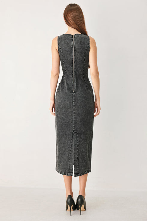 urban-chic-denim-midi-dress-flying-tomato-sophias-style-6