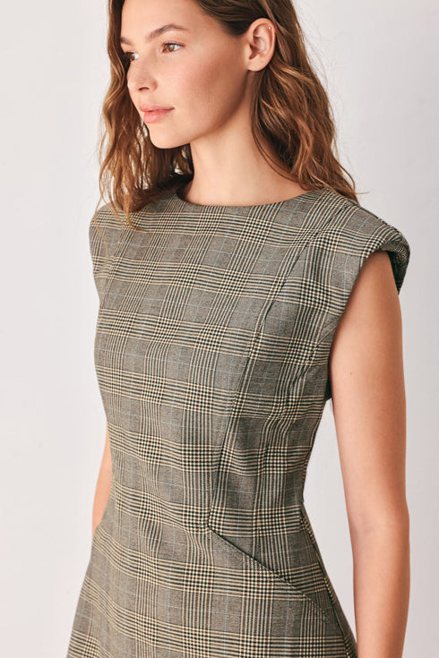 academy-chic-woven-plaid-mini-dress-flying-tomato-sophias-style-3