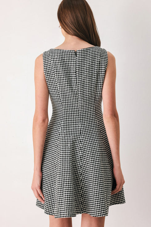 monochrome-spark-black-white-sequin-skater-mini-dress-flying-tomato-sophias-style-6