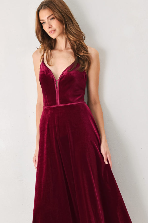 burgundy-kiss-velvet-sweetheart-keyhole-midi-dress-flying-tomato-sophias-styleDRESSES-1