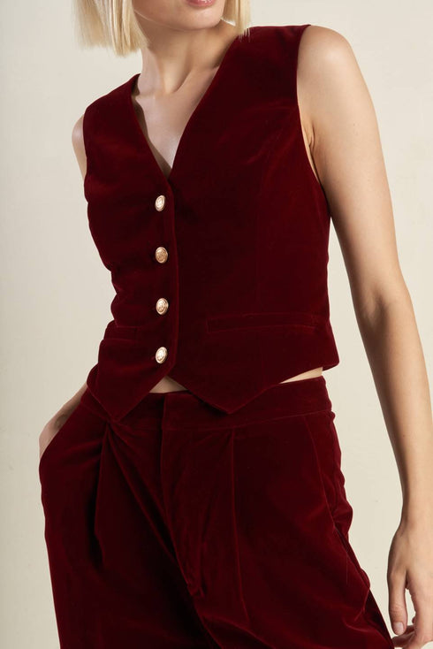coy-charm-velvet-vest Flying Tomato-Sophia's Style-3