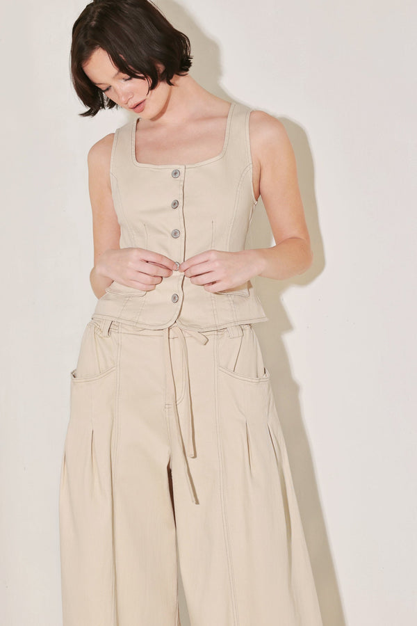 daylight-groove-woven-vest-sophias-styleTOPS-1