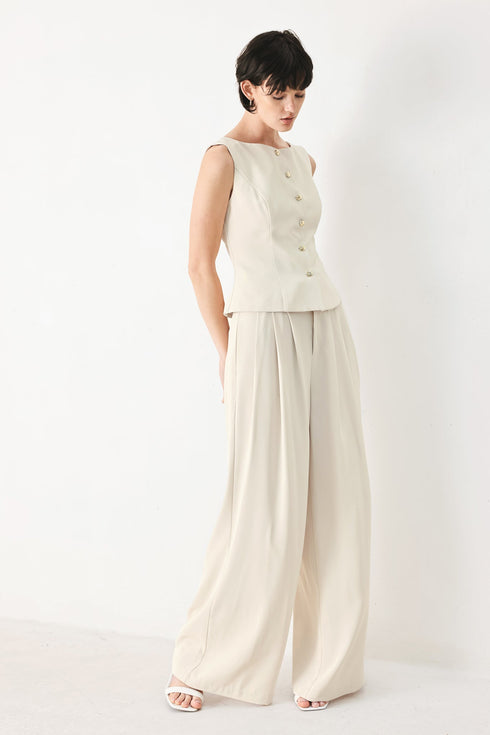 modern-minimal-woven-vest-sophias-style-4