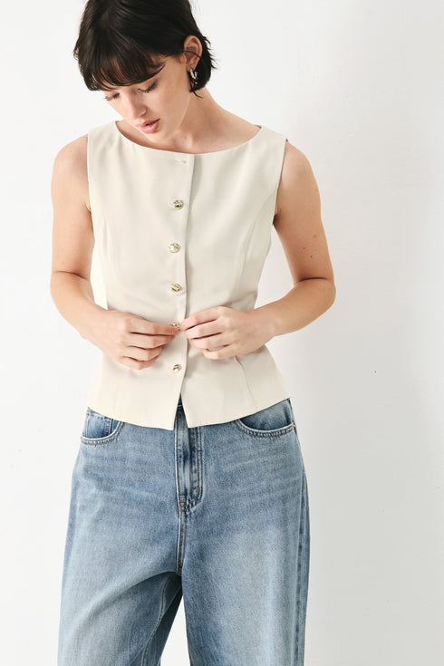 modern-minimal-woven-vest-sophias-style-3