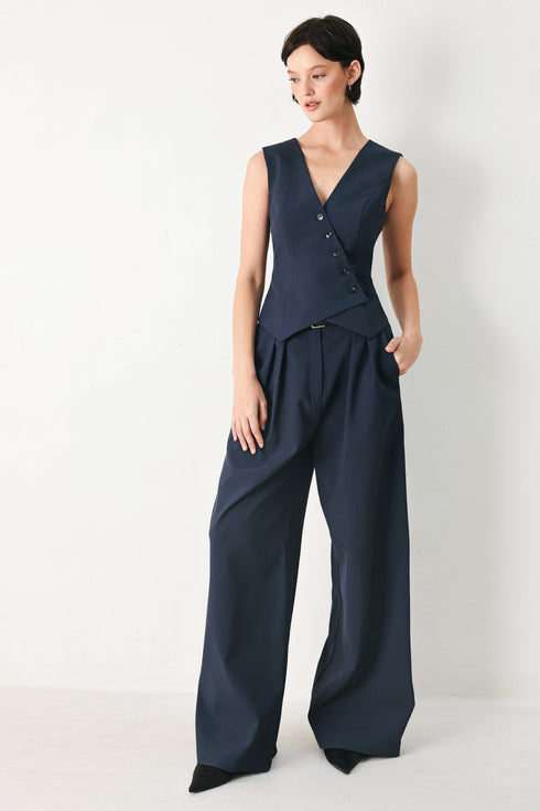 power-play-woven-vest-flying-tomato-sophias-style-2