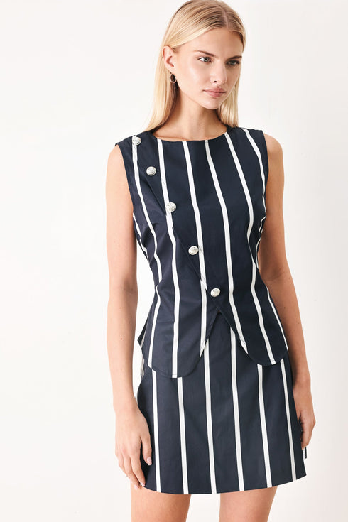 dark-rhythm-stripe-woven-top-sophias-style-4