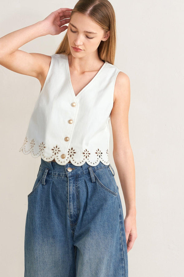 seafoam-scallop-woven-vest-flying-tomato-sophias-styleTOPS-1