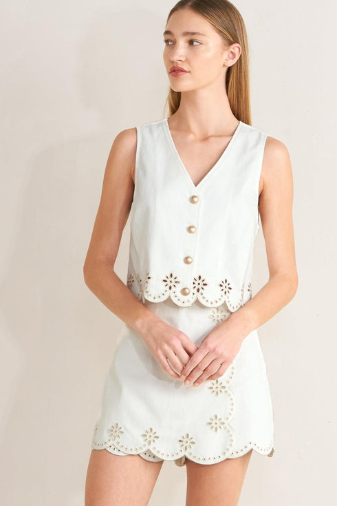 seafoam-scallop-woven-vest-flying-tomato-sophias-style-8