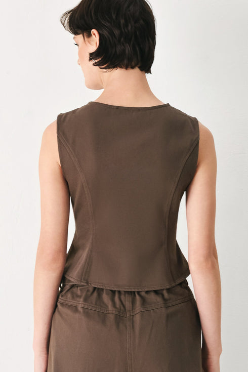 brown-sugar-statement-woven-vest-flying-tomato-sophias-style-6