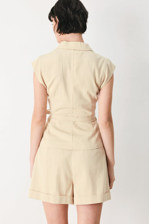 desert-minimal-woven-vest-sophias-style-6