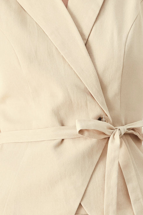 desert-minimal-woven-vest-sophias-style-7